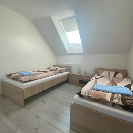 U Komu Zaskov, Okres Dolny Kubin 3*