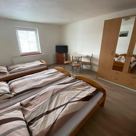 U Komu Zaskov, Okres Dolny Kubin Maison d'hôtes 3*